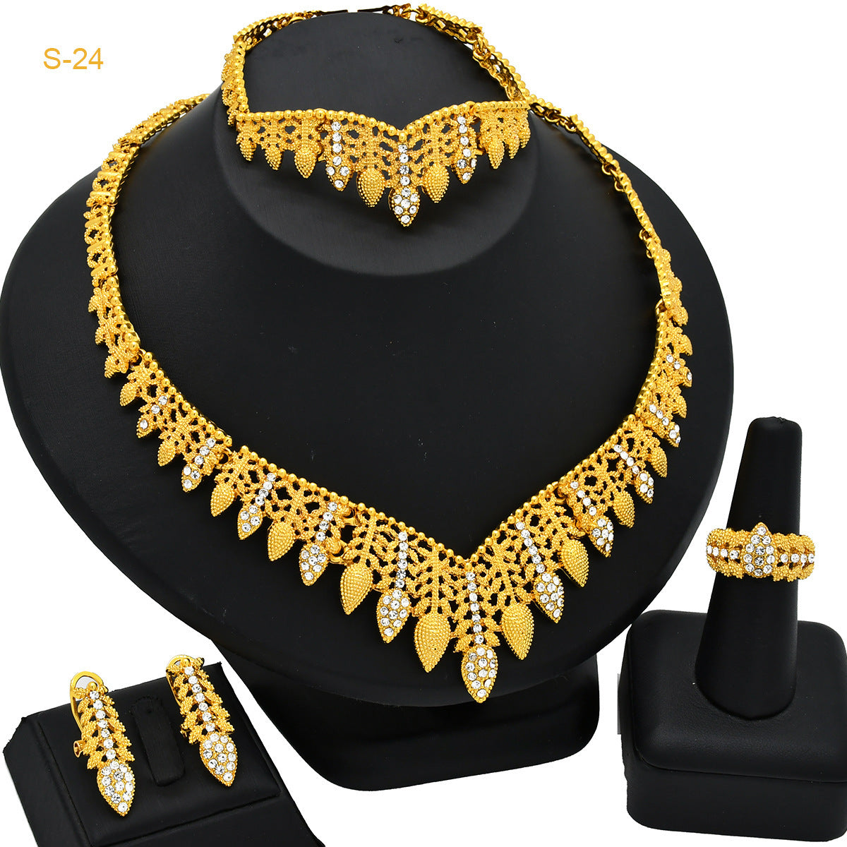 Saudi Bridal Jewelry Set – 4pcs Necklace, Bracelet, Earrings & Ring