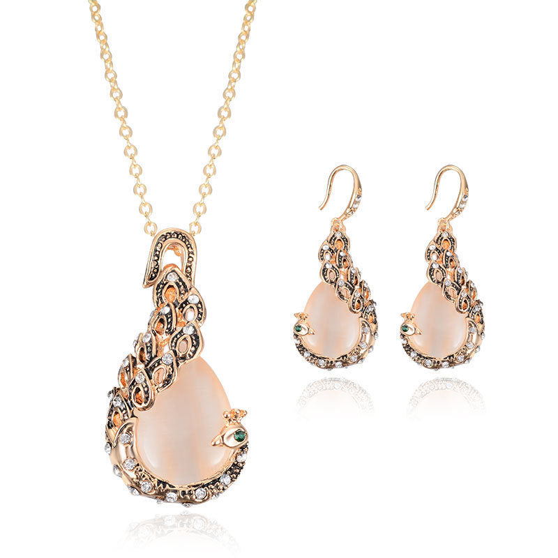 Bridal Jewelry Set – Peacock Gem Necklace & Earring