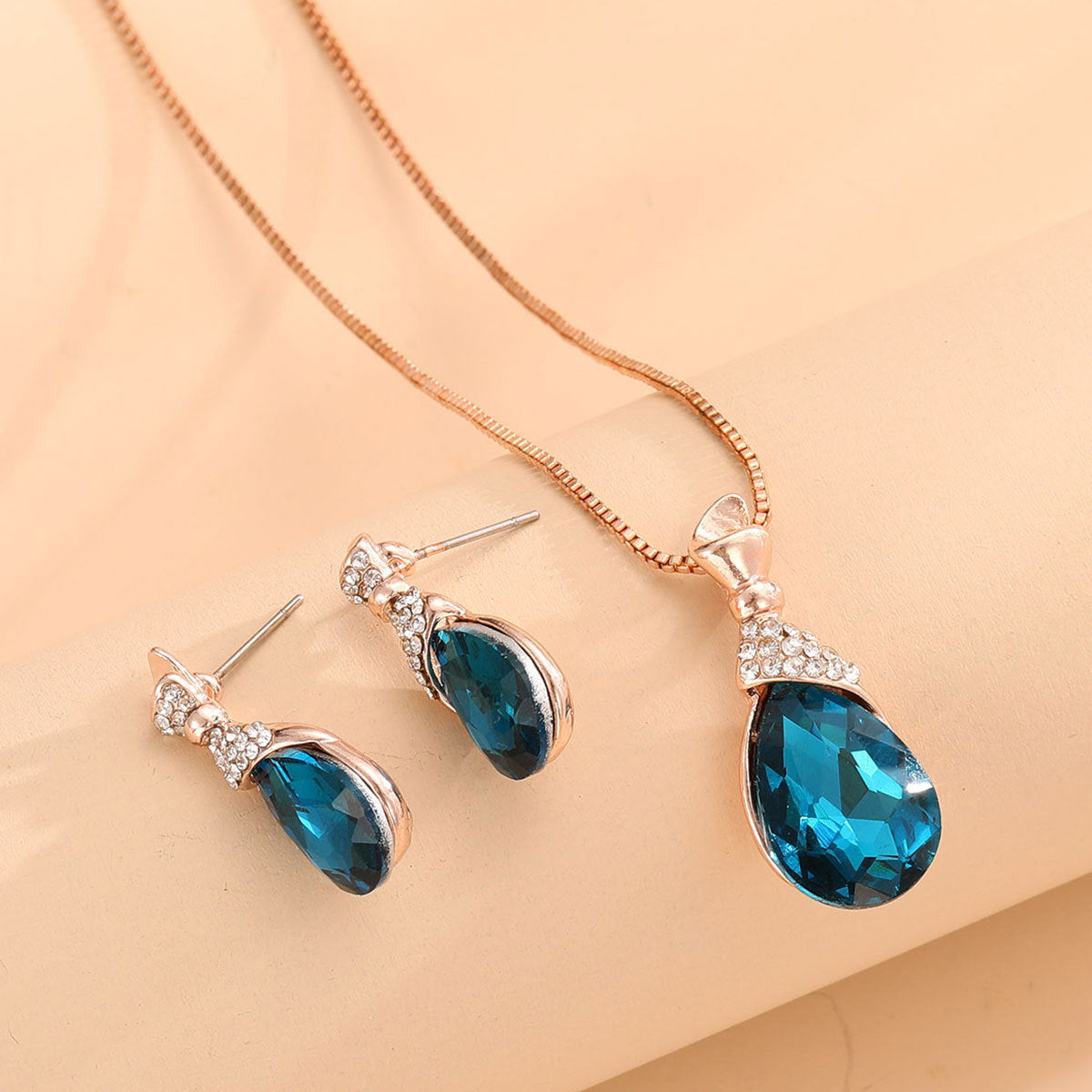 Bridal Jewelry Set – Peacock Gem Necklace & Earring