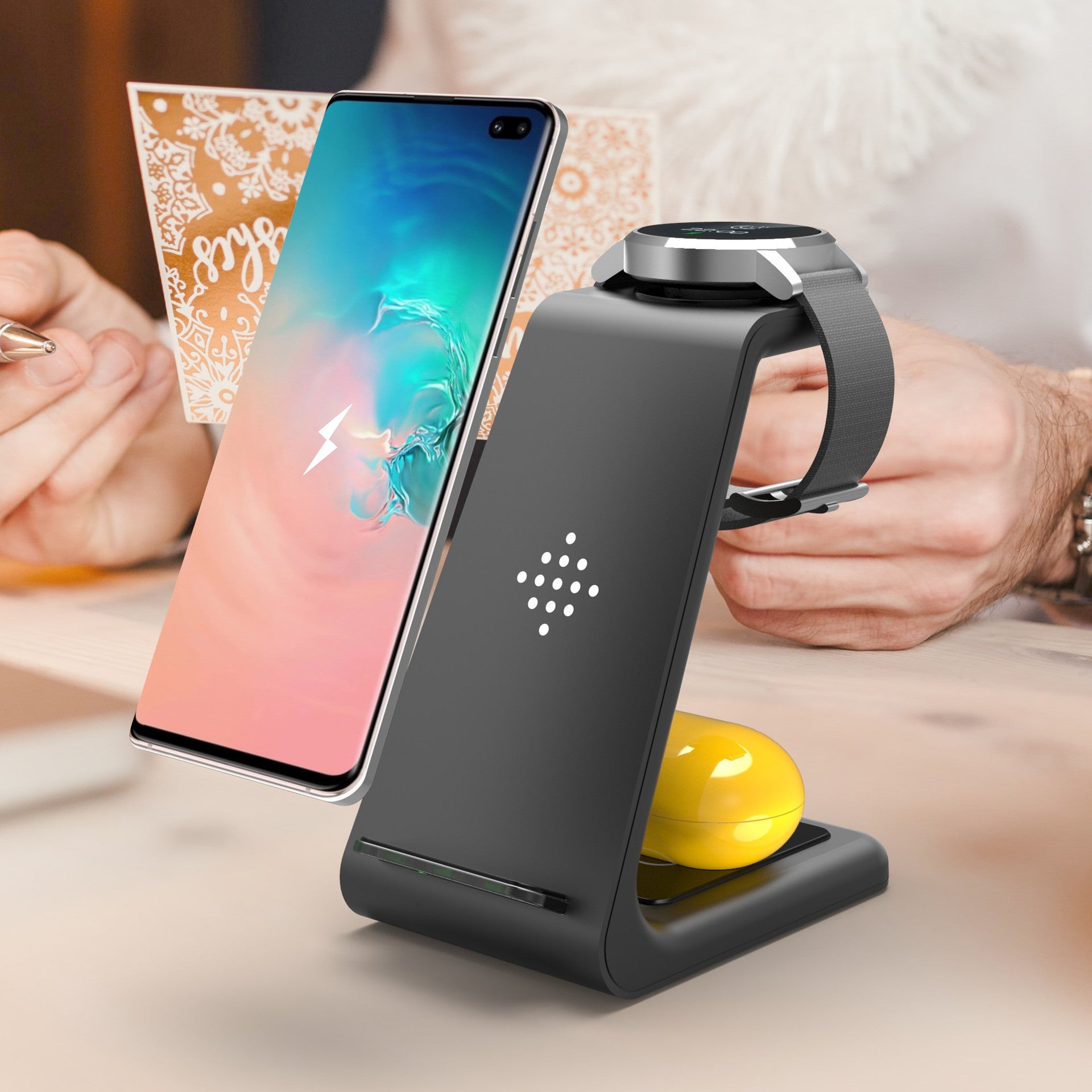 3-in-1 Wireless Fast Charging Station & Phone Dock