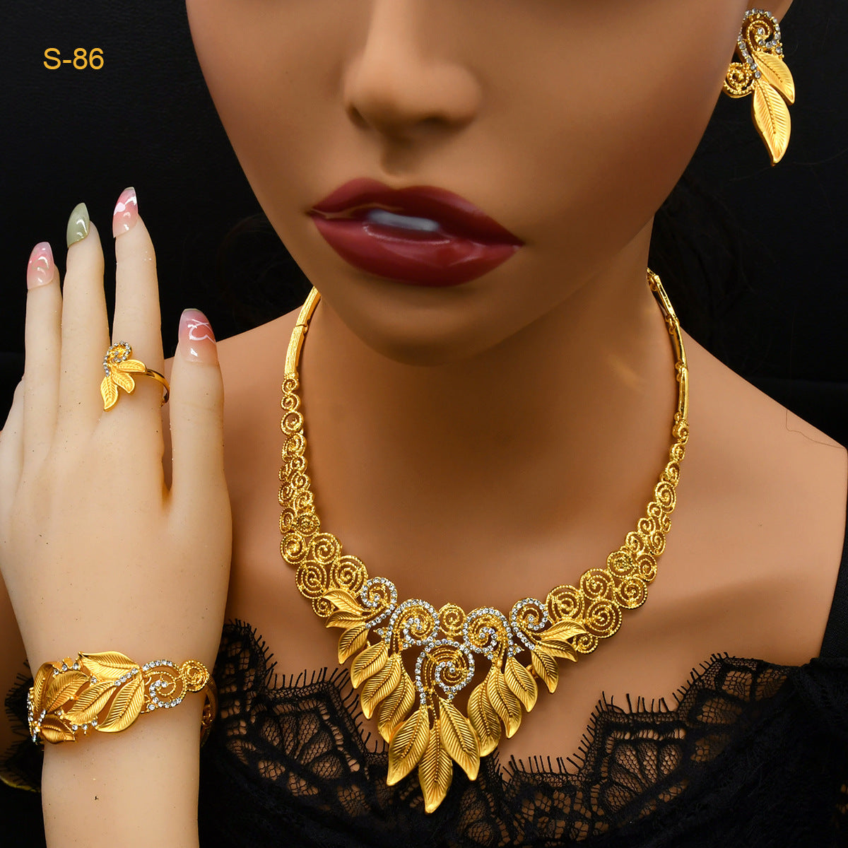 Saudi Bridal Jewelry Set – 4pcs Necklace, Bracelet, Earrings & Ring