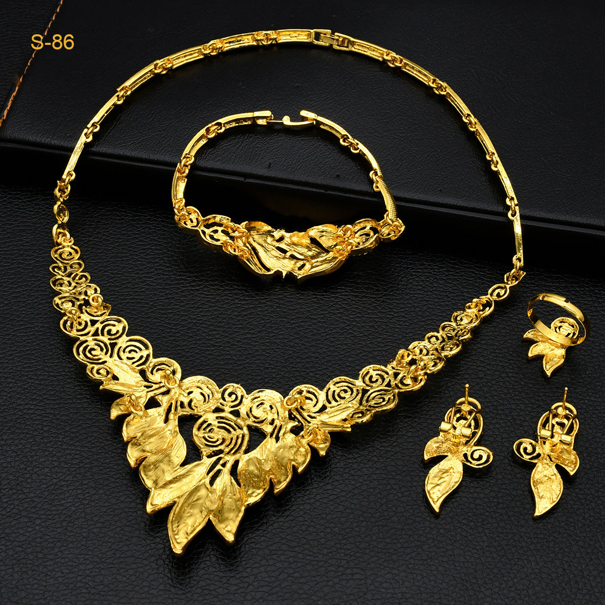 Saudi Bridal Jewelry Set – 4pcs Necklace, Bracelet, Earrings & Ring